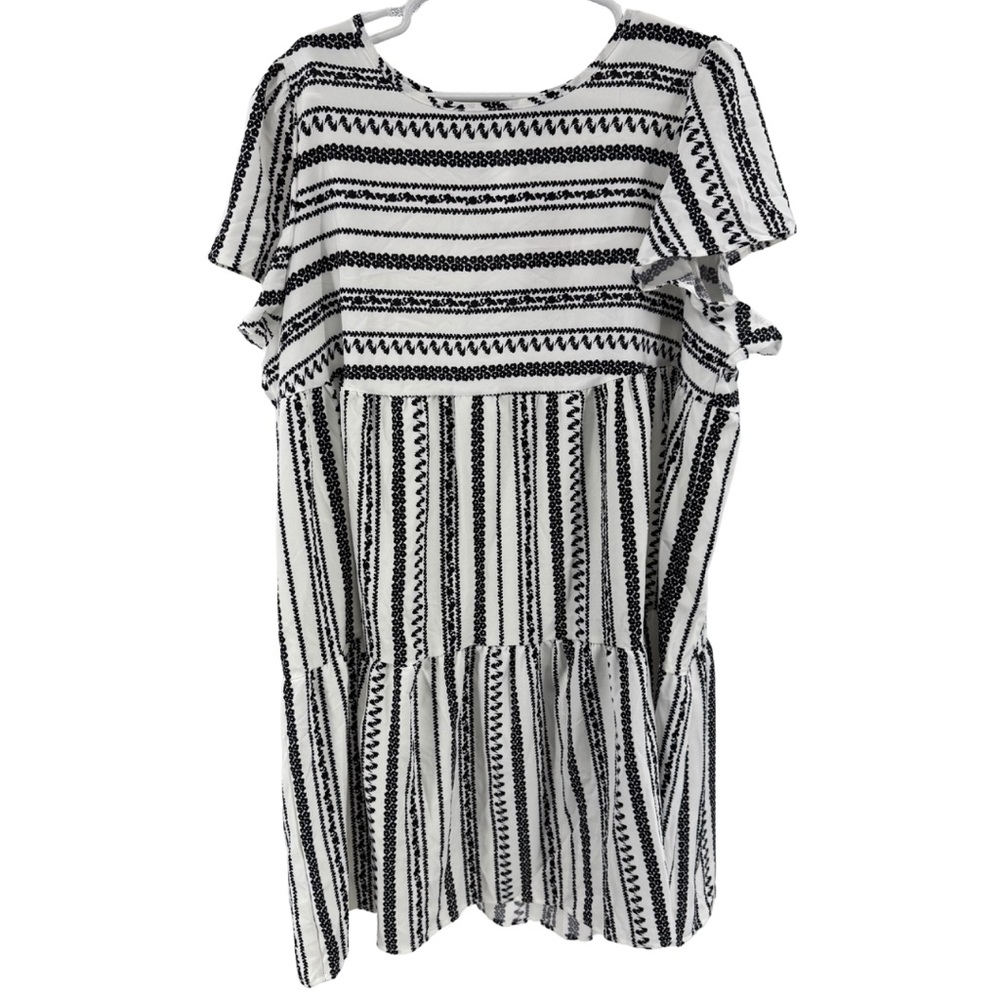 Emery Rose Black and White Floral tiered plus size babydoll dress 3X lightweight
